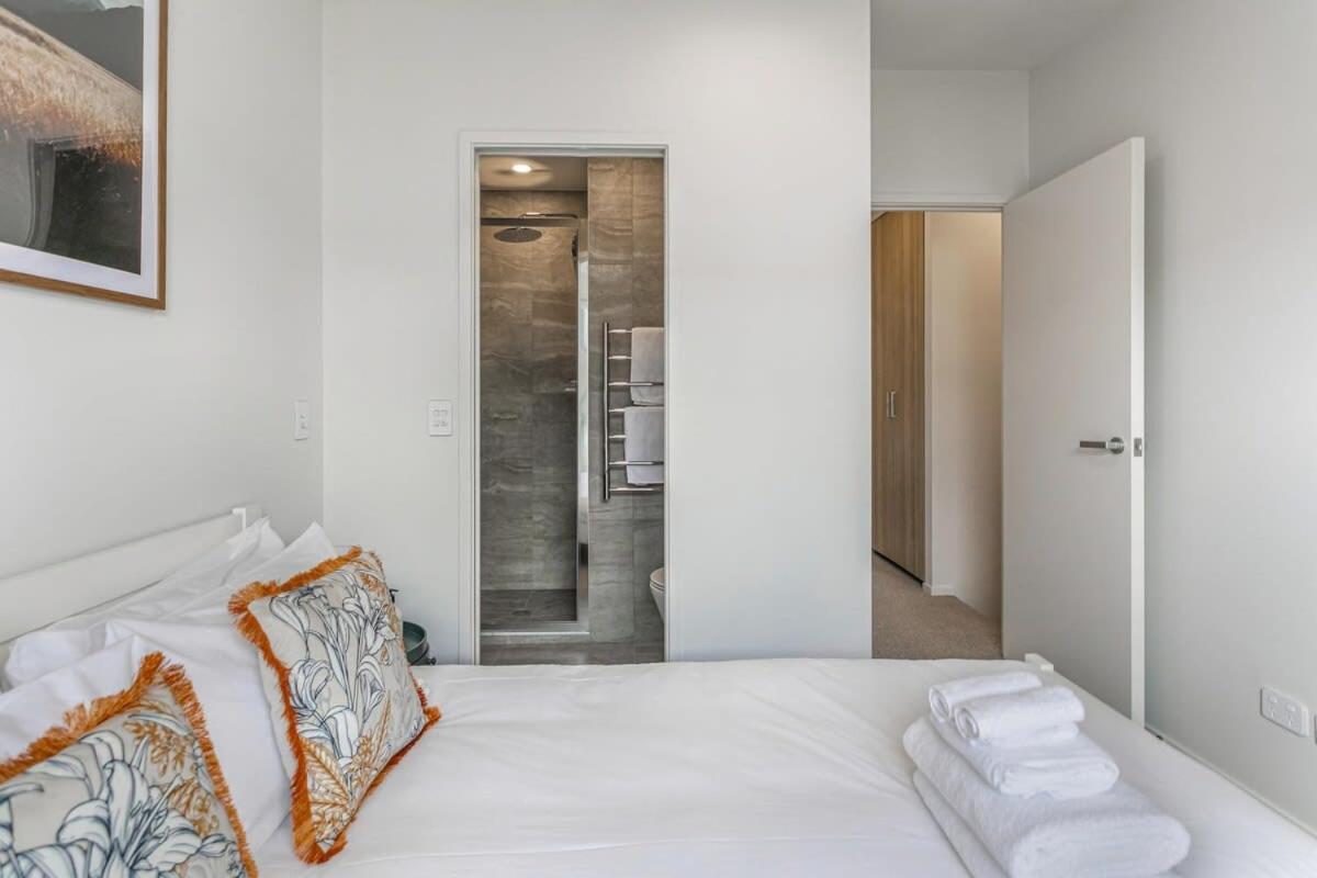 Fresh & Sleek Grey Lynn Unit With Private Patio Apartment Auckland Exterior photo